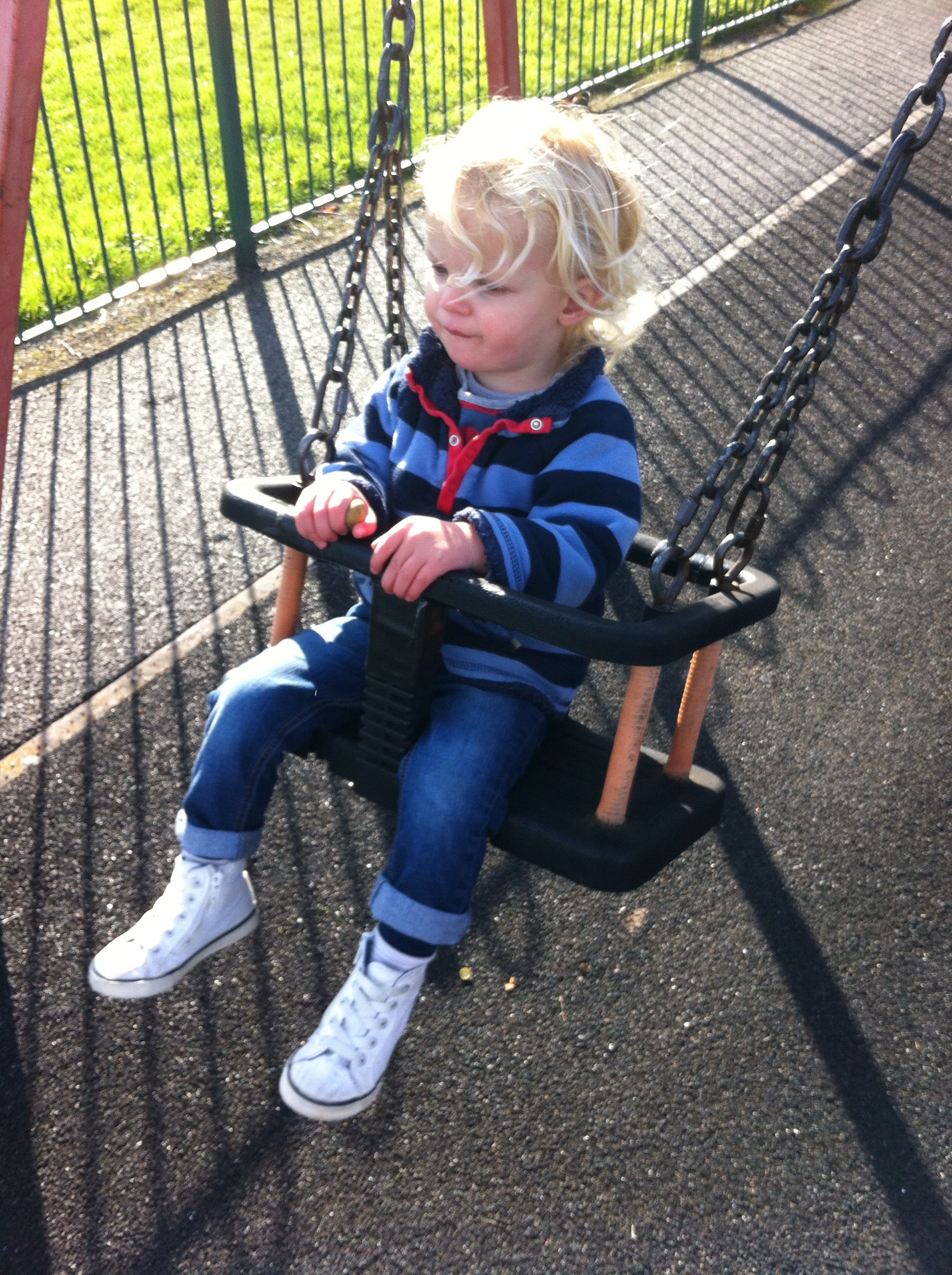 oct 2015 playing it cool on the swings by julialeave   comment